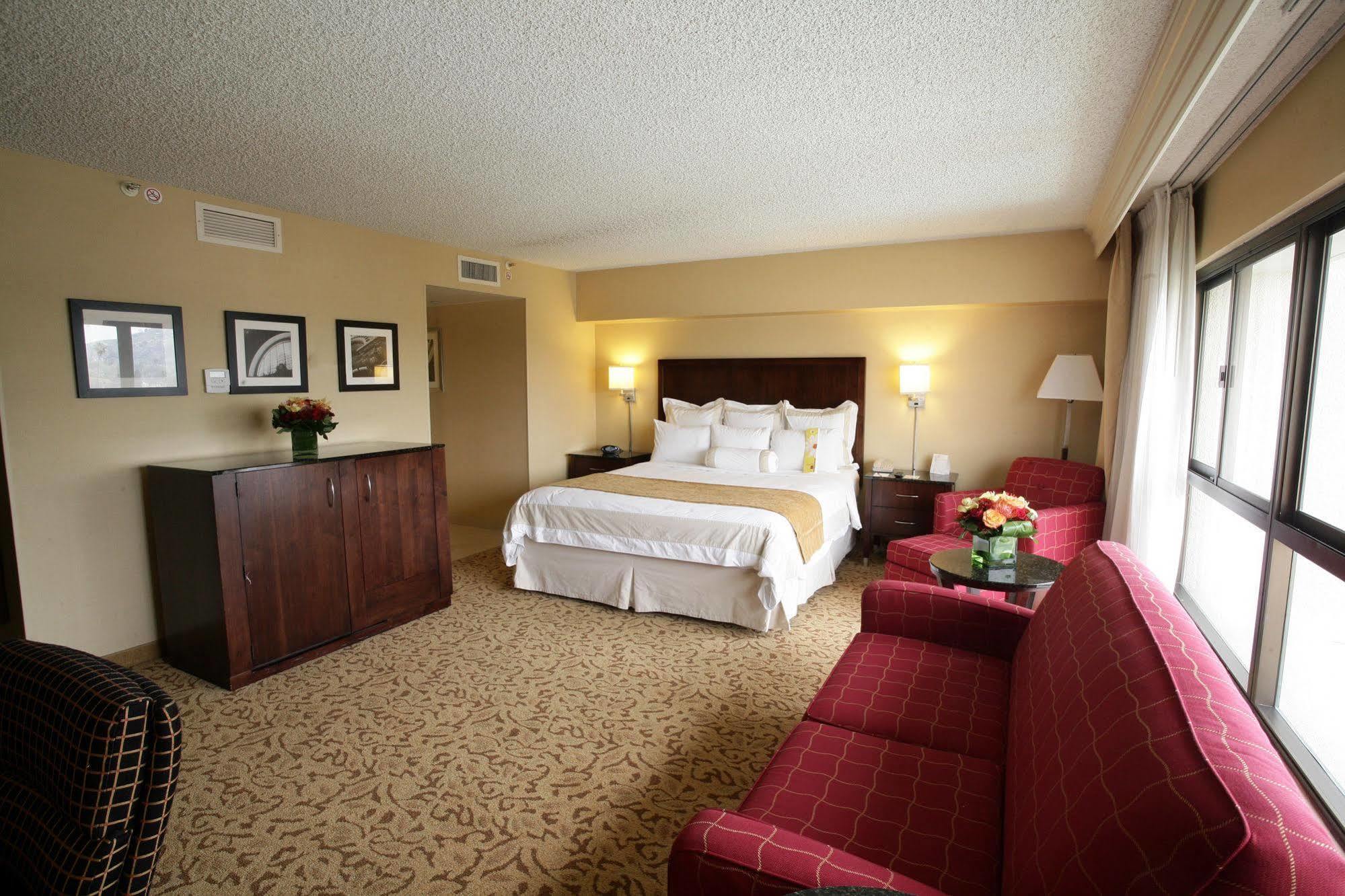 Hotel Marriott At The Convention Center