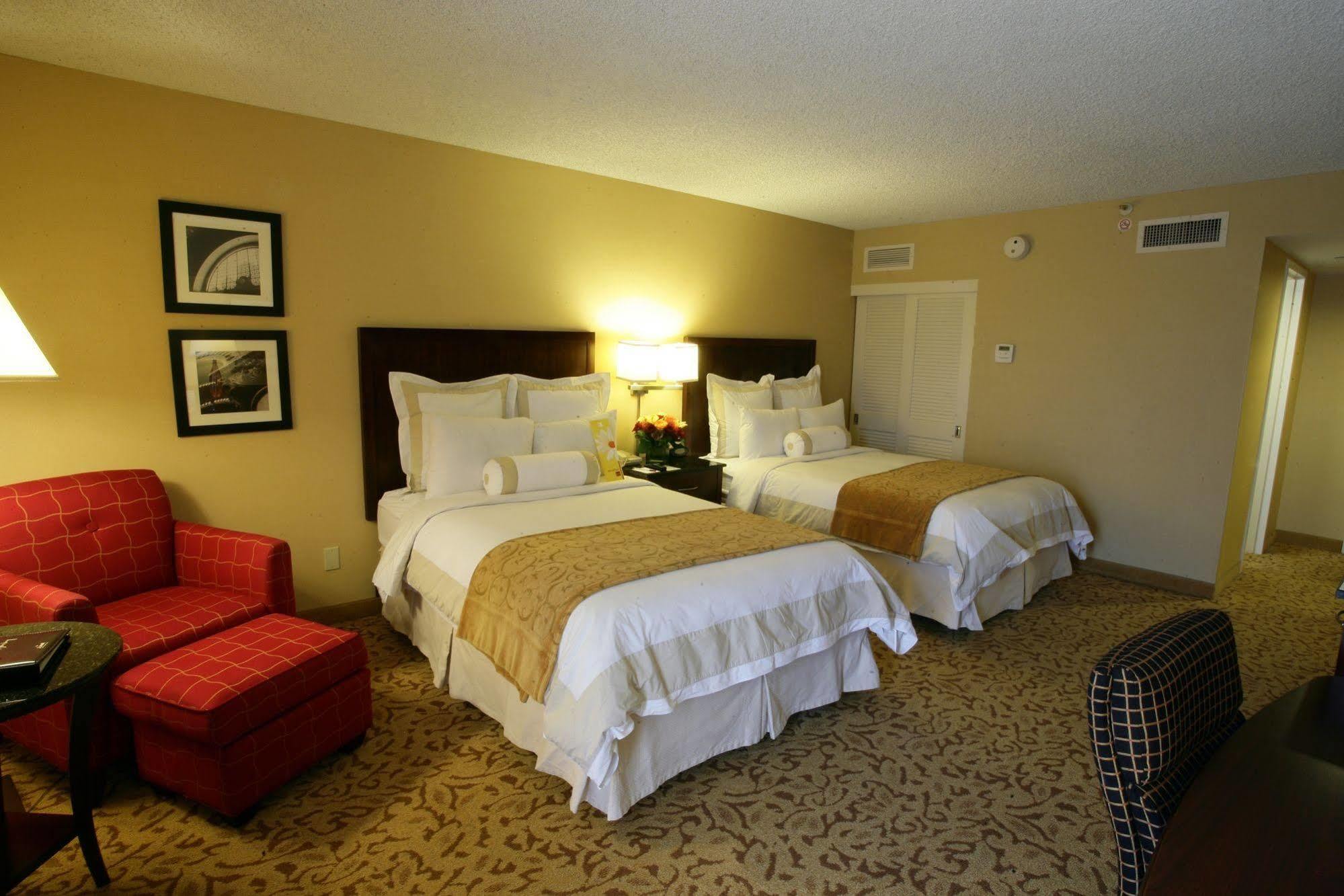 Hotel Marriott At The Convention Center